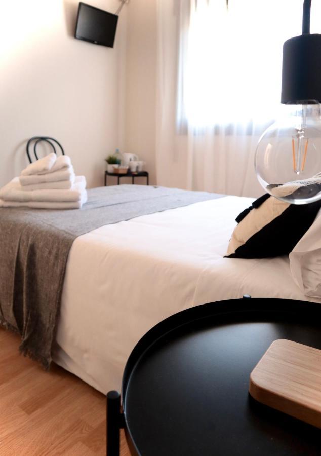 Barcelona Pr Guesthouse El Prat de Llobregat Ngoại thất bức ảnh